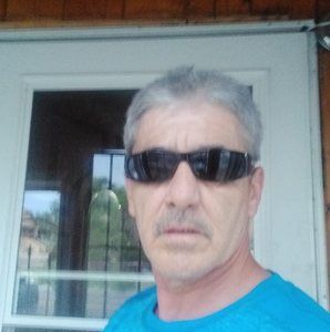 Meet your Posher, Levi